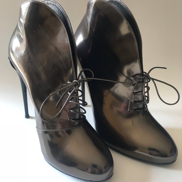 Authentic Gucci Boots Size 8 - Picture 1 of 8